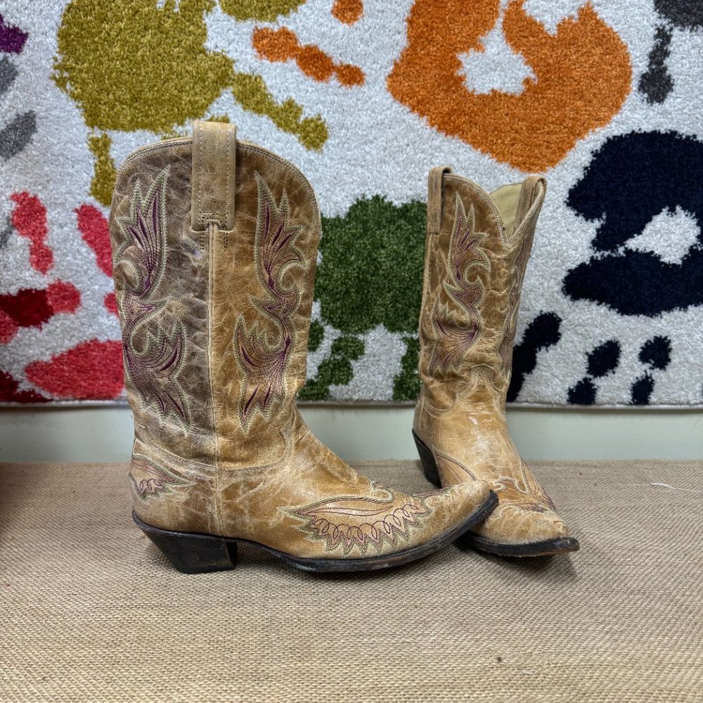 Women's Pointed Toe Genuine Leather Corral Boots